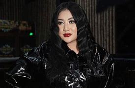 Pamela Safitri Duo Serigala Jual Cinta